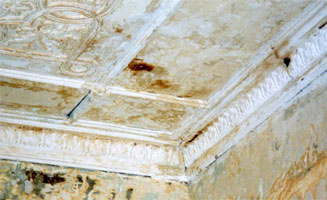 Cornice before restoration.